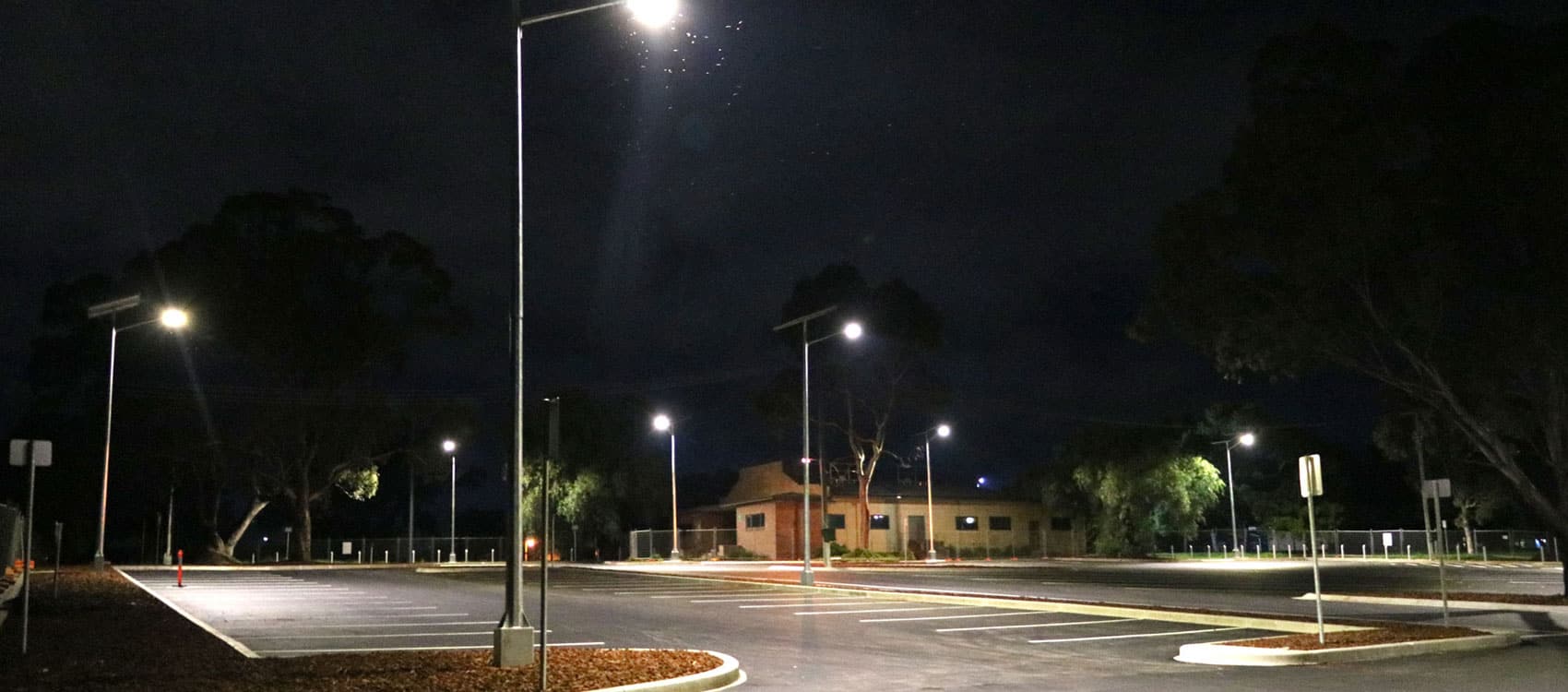 solar parking lot lights